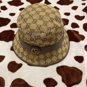 Gucci GG Canvas Bucket Hat Beige Brown Unisex Size M